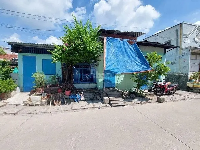Bà Cô Mình Lớn Tuổi Bán Gấp Nhà Củ Chia Cho Các Con Để Về Quê Diên Tí