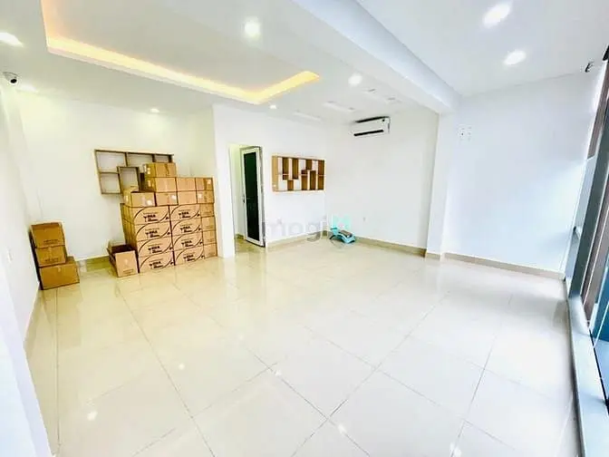 Siêu Phẩm Mặt Tiền Ốp Kính Sang 111 Nguyễn Giản Thanh, Phường 15, Q10