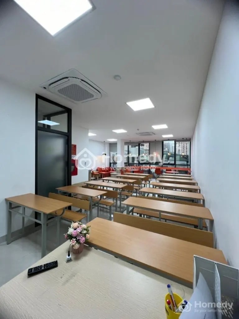 Bán Nhà Phố Trung Kính, 100M, 7 Tầng, 5.6M Mặt Tiền Giá Chỉ 45 Tỷ, Kinh Doanh Đỉnh, Vỉa Hè Rộng