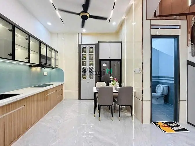 Bán Nhà Hẻm 3,5M Đường Thống Nhất,P.16, 5,5 X 11, 4 Tầng Giá 5.9 Tỷ Tl
