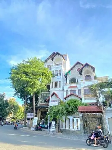 Bán Biệt Thự Góc 2Mt Diệp Minh Châu-Tân Phú.dt 13.6X18- Dtcn 165M2- 4T