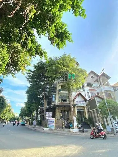 Bán Biệt Thự Góc 2Mt Diệp Minh Châu-Tân Phú.dt 13.6X18- Dtcn 165M2- 4T