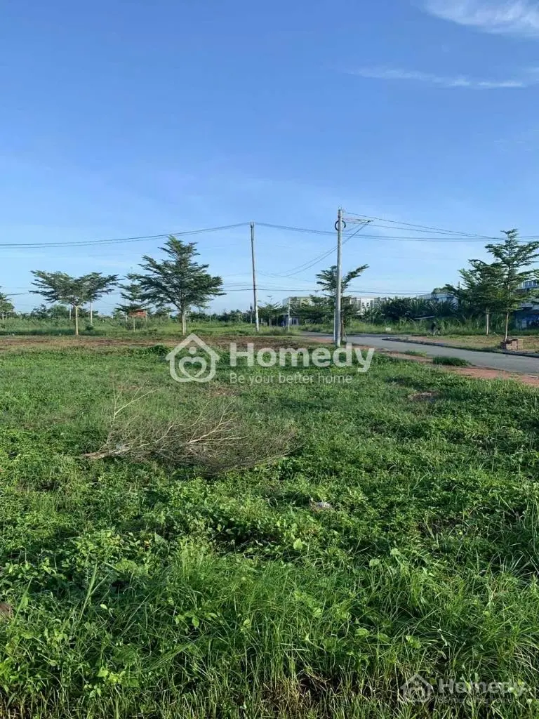Bán Đất Mặt Tiền,Dt 100,8M2,Shr,Liên Hệ 09712766***Phi .