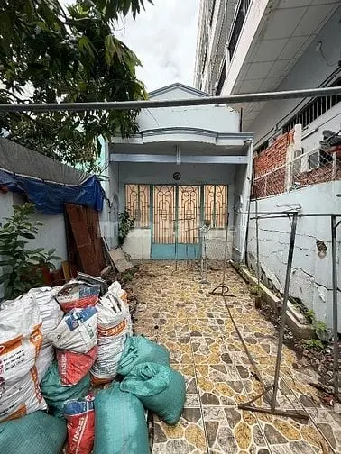 Nhà Hẻm Sát Bên Khu Ecogreen Hoàn Cầu.5,2X25M, Giá 6Ty5.