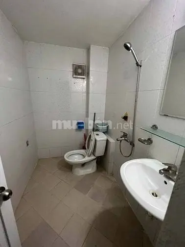 Bán Gấp Nhà Phố Cầu Giấy, 40M2, 5 Tầng Dân Xây Kiên Cố, Ô Tô Đỗ Cửa
