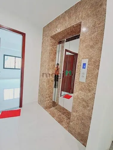 Giao Full Kính - Cư Xá Bắc Hải, Quận 10 - Có Thang Máy