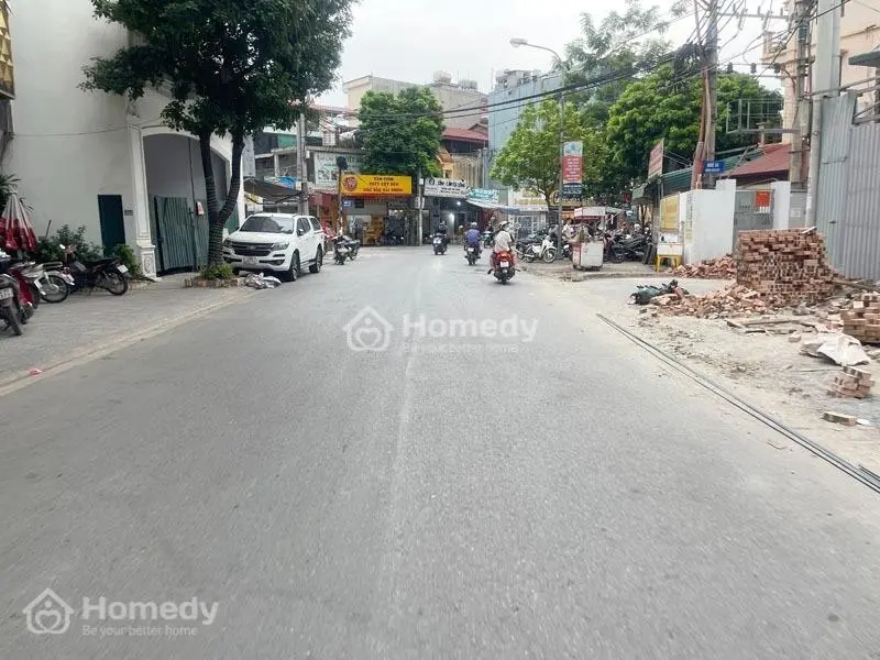Hiếm! Cần Bán 59M2, Nhà 3 Tầng Mặt Phố Trâu Quỳ. Khu Kinh Doanh Sầm Uất, Dòng Tiền Ổn Định!