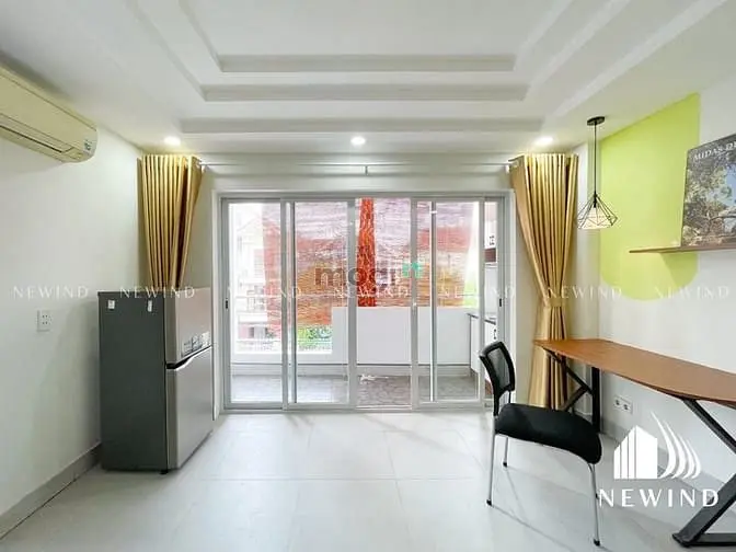 Cho Thuê Chdv,Ban Công, Tách Bếp, Mới 100%, Full Seal,Kế Bên Rmit,Tđt