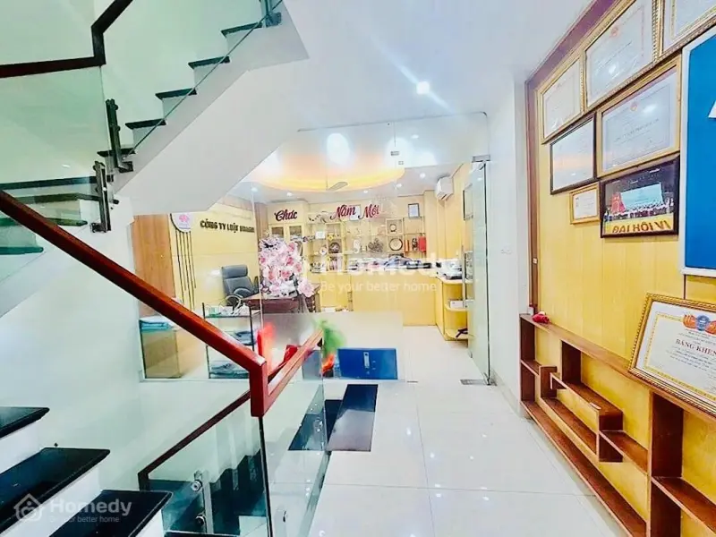 Cần Bán Nhà Phố Trạm,Kd,Gần Phố, Gara Ô Tô, Ngõ Thông. 63M2, Mt 4.5M (Lh:0973041***)