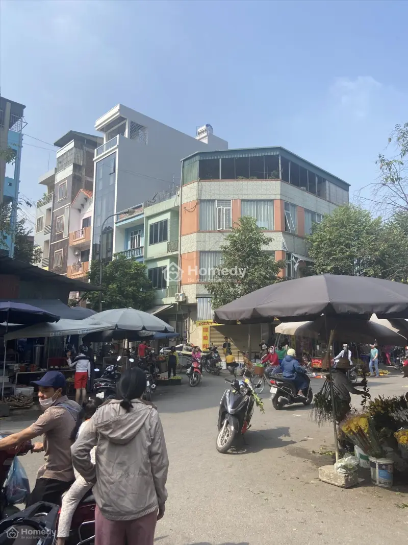 Cho Thuê Mặt Bằng Tầng 1 + 2 + 3 Văn La - Hà Đông , Thang Máy, ......