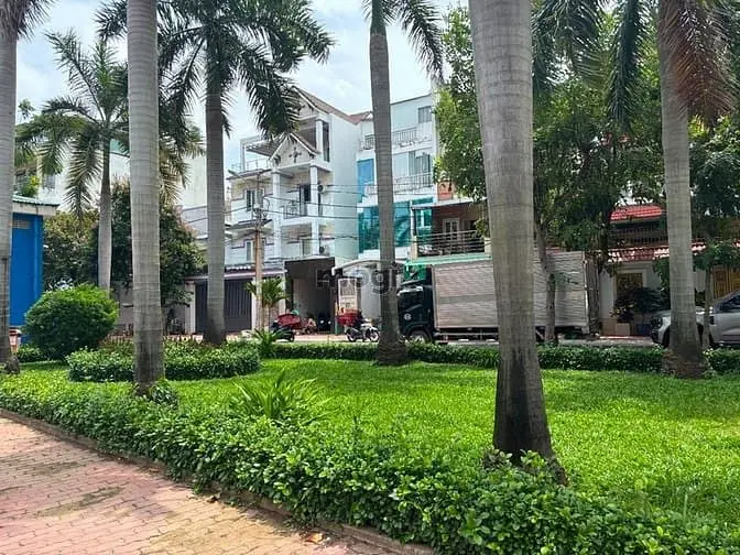 Biệt Thự Sa Hoa Đẳng Cấp View Công Viên – Khu Vip Cao Lỗ Q.8