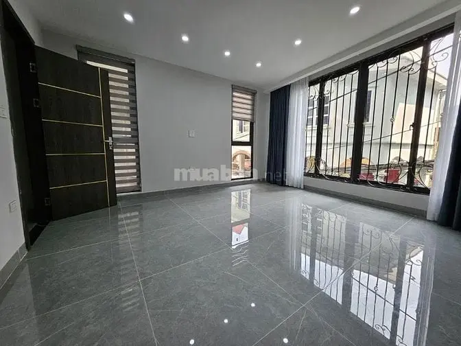 Bán Nhà Mới Phố Ngọc Lâm, Gara Ô Tô ,6 Tầng Thang Máy .14 Tỷ