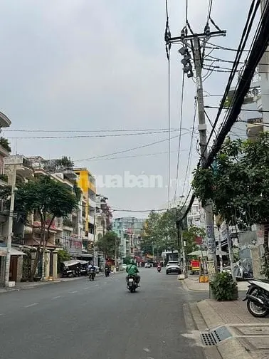 Nhà 3 Lầu - 4M X 21M - Đoạn Đẹp - Mặttiền Chợ Lớn Giá Rẻ