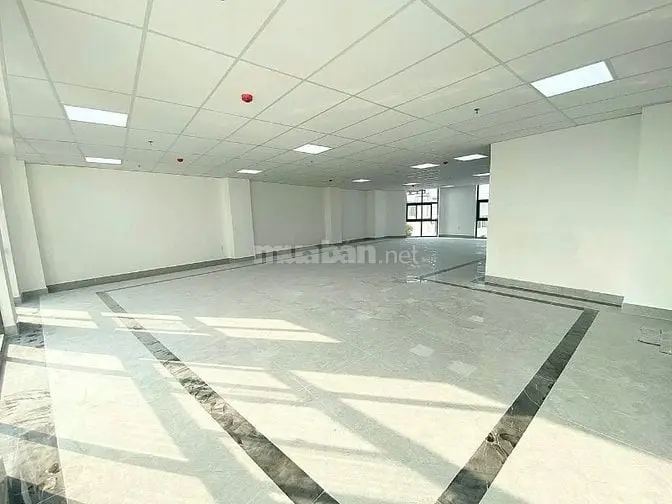 Mặt Tiền 197C Nguyễn Chí Thanh Quận 5,Dt:8X18M,4T Hđt 80Tr Giá 35 Tỷ