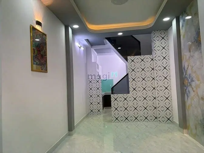 Bán Nhà Cmt8 Giáp Ngay Cv Lê Thị Riêng - 4,2 Tỉ