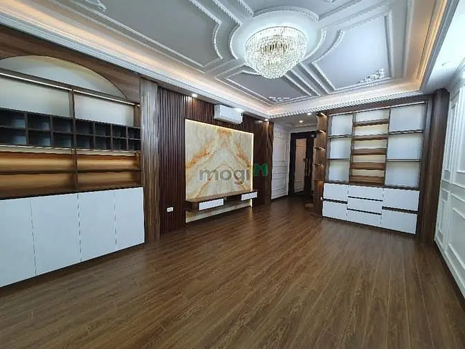 Giáp Bát- 50M²- 7 Tầng Thang Máy- Gara- 2 Thoáng