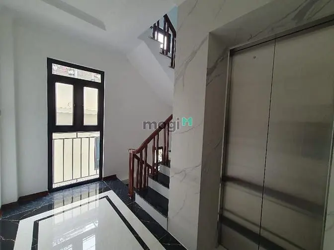 Giáp Bát- 50M²- 7 Tầng Thang Máy- Gara- 2 Thoáng