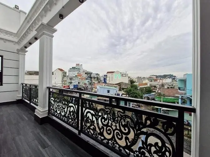 Biệt Thự Sang Chảnh Nội Thất Xịn Xò 3 Tầng Sát Chợ Thủ Đức 5X23; 17 Tỷ