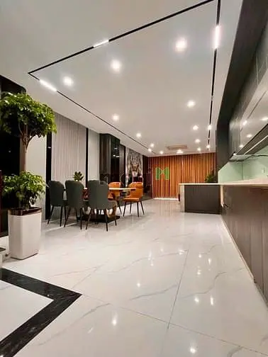 Bán Nhà Việt Hưng 6 Tầng Thang Máy, Lô Góc, Gara Oto, Dt 65M2 Mt 5M