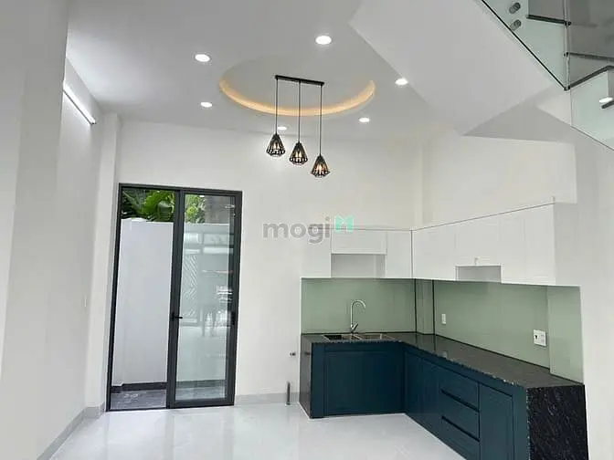 Bán Nhà 1 Trệt 2 Lầu Hẻm 47 Đường Trường Lưu. Phường Long Trường