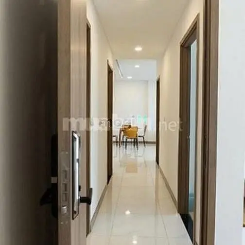 Cho Thuê Căn Hộ Sunwah Pearl 2 Phòng Ngủ, View Sông, Full Nội Thất