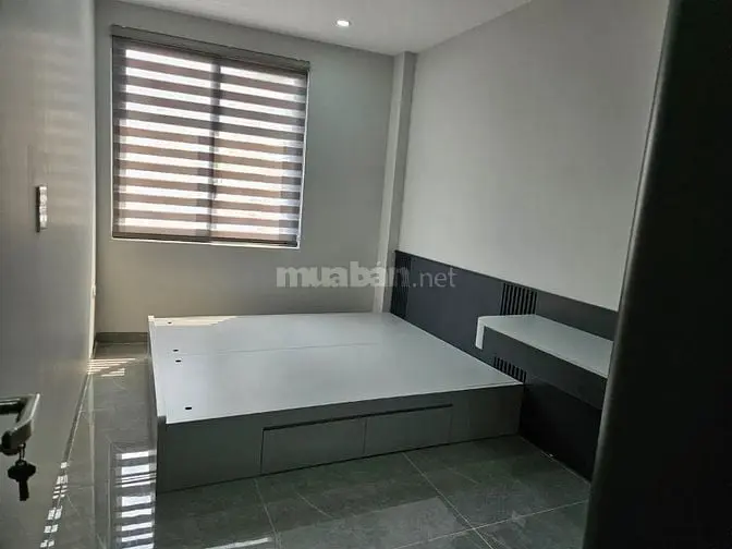 Bán Nhà Mới Phố Ngọc Lâm, Gara Ô Tô ,6 Tầng Thang Máy .14 Tỷ