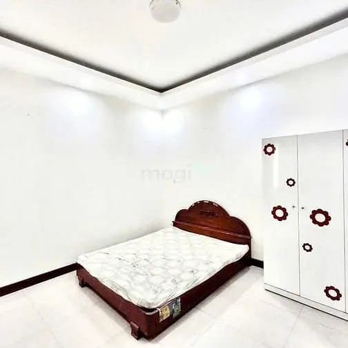Biệt Thự 3 Tầng Có Sân Vườn Gò Vấp, Làm Văn Phòng/Spa, Hẻm Xe Tải