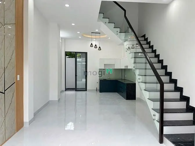 Bán Nhà 1 Trệt 2 Lầu Hẻm 47 Đường Trường Lưu. Phường Long Trường