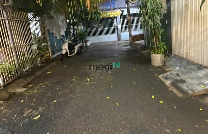 Bán Nhà Cmt8 Giáp Ngay Cv Lê Thị Riêng - 4,2 Tỉ