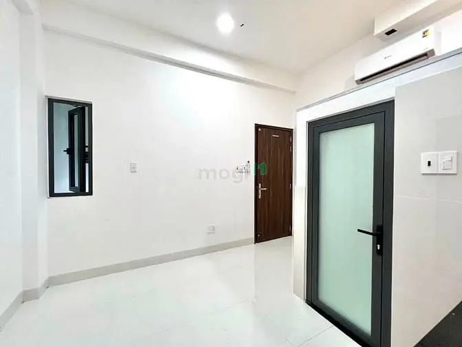 Phòng Mới Xây, Nội Thất Cơ Bản, An Ninh Mặt Tiền Đường Lê Ngã Tân Phú