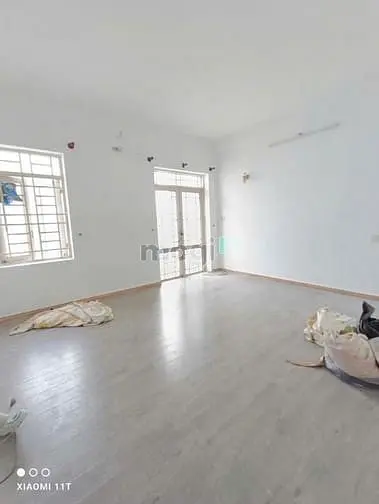 Nhà 1 Trệt 2 Lầu, Dt Đất 80M2 Hẻm 463 Đường Kha Vạn Cân, Linh Đông Tđ