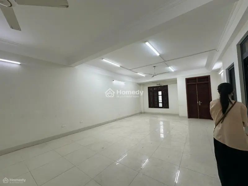 Cho Thuê Sàn Văn Phòng Vạn Phúc, Diện Tích 100 M2/Tầng, Đã Ngăn Phòng Làm Việc