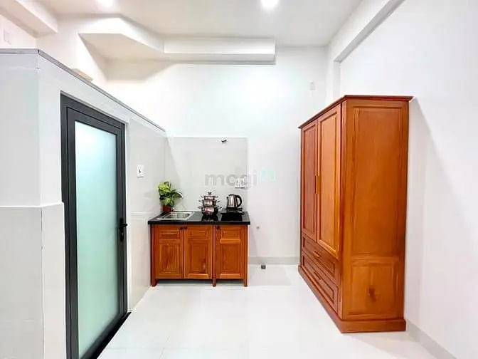 Phòng Mới Xây, Nội Thất Cơ Bản, An Ninh Mặt Tiền Đường Lê Ngã Tân Phú