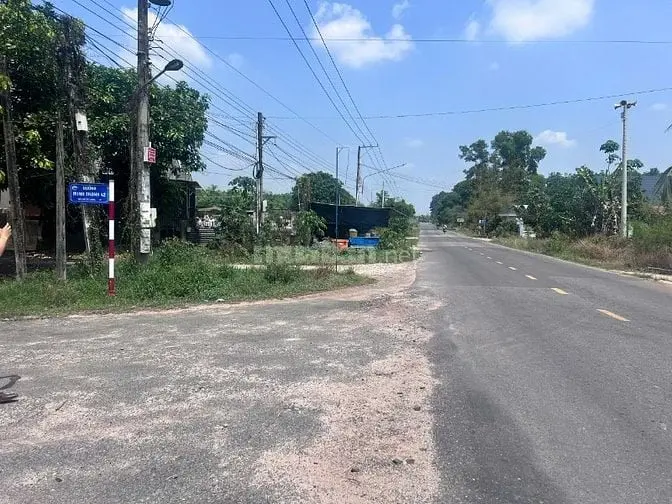 2 Lô Liền Kề 5X75 - Đất Tp. Hcm Cách Đường Tỉnh Lộ Hơn 1Km