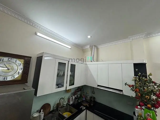 Ngõ Gốc Đề- Full Công Năng Tiện Ích- Giá Rẻ - Ngõ Nông 3 Gác