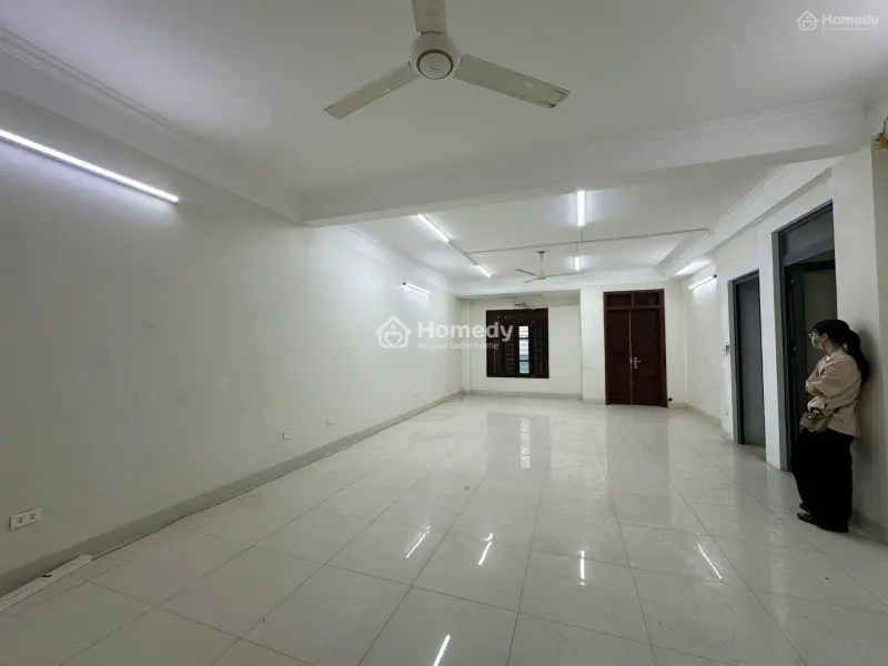 Cho Thuê Sàn Văn Phòng Vạn Phúc, Diện Tích 100 M2/Tầng, Đã Ngăn Phòng Làm Việc