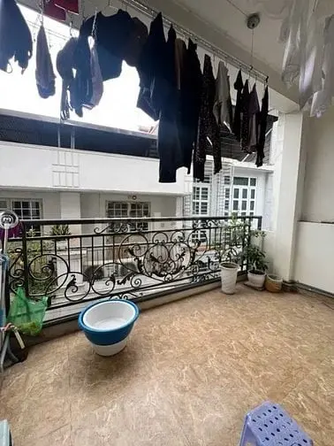 Bán Nhà Đẹp Ngõ Phố Nguyễn Văn Cừ 40 M2 X4 Tầng Full Nội Thất . Giá 9