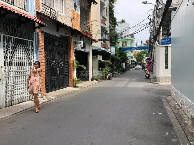 Kẹt Tiền Bán Gấp Nhà Hxh Lê Văn Sỹ, P. Nhiêu Lộc, Giá Nhỉnh 200Tr/M2