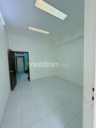 Giá Tốt 10,6 Tỷ – Nhà Nguyễn Trãi Q5, 3,35×12,9M, 4 Tầng, Sổ Riêng