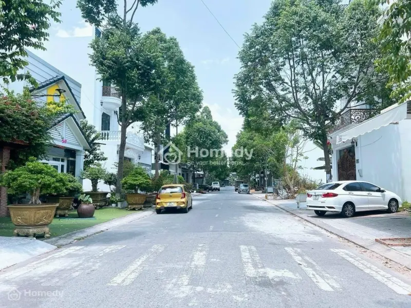 Kẹt Tiền Bán Gấp Lô Đất Đ.nguyễn Hữu Cảnh, Đông Hoà Gần Go!Dĩ An, Bình Dương 120M2/800Triệu .Shr