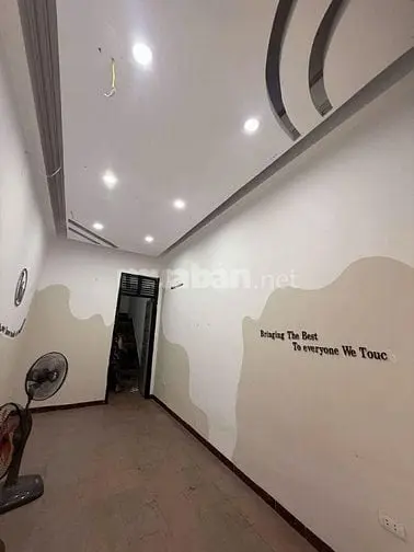 Cho Thuê 30M²X 3 Tầng, Nhà Ngõ 371 Kim Mã, Ngõ Rộng, Oto Tải Vào Được