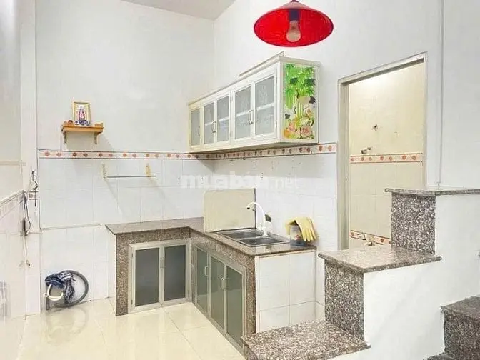 Nhà Cho Thuê 6 Triệu/Tháng , Ngay Uỷ Ban Phường Tân Thới Hiệp Quận 12