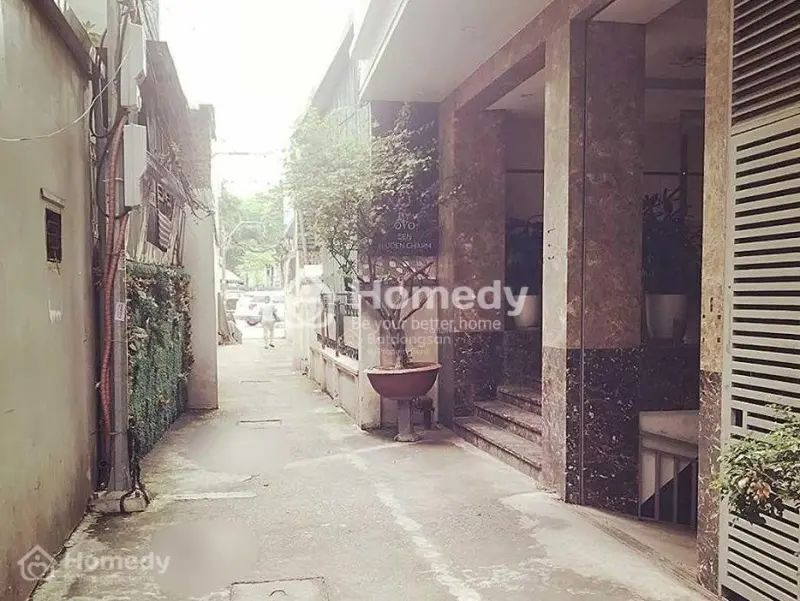 Bán Khách Sạn, Appartment Gần Mặt Phố Võ Chí Công. 346M2 × 10 Tầng. Giá Chỉ 110 Tỷ