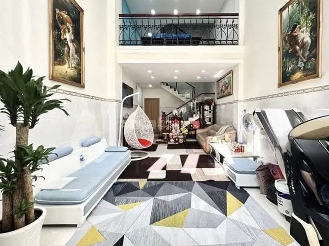 Kẹt Tiền Bán Nhà Nguyễn Tri Phương, Phường 4, Quận 10, Giá 3 Tỷ 200