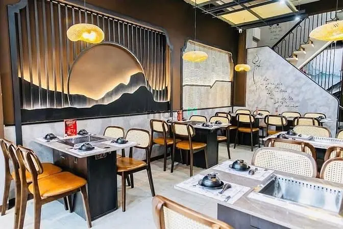 Cho Thuê Nhà Mặt Tiền Võ Văn Tần, Phường 6, Quận 3 - Ngang 5M