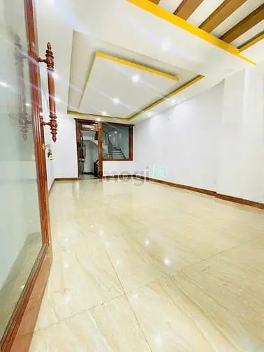 Cho Thuê Nhà Hẻm Nguyên Căn - Cách Mặt Tiền Cộng Hòa 10M