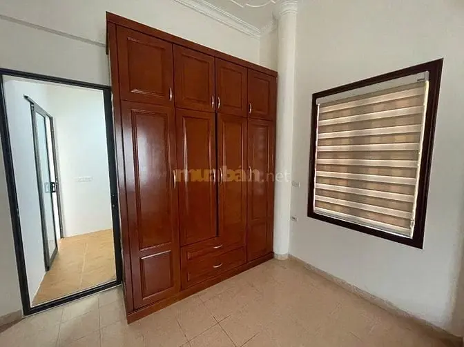 Chính Chủ Cho Thuê Căn Hộ Tập Thể 5T1 Ngõ 62 Nguyễn Chí Thanh Hà Nội
