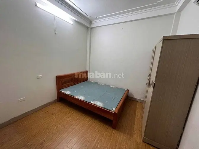 Bán Gấp Nhà Phố Cầu Giấy, 40M2, 5 Tầng Dân Xây Kiên Cố, Giá 9.5 Tỷ
