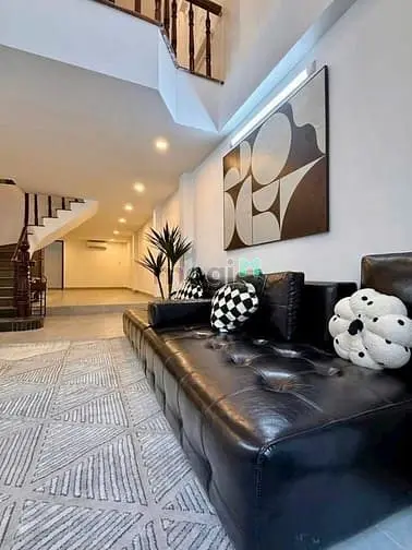 Siêu Phẩm Nhà Đẹp Mặt Tiền Đường Hoa - 12 Hoa Lan Phường 7 Quận Pn