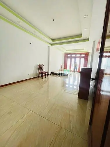 Cho Thuê Nhà Hẻm Nguyên Căn - Cách Mặt Tiền Cộng Hòa 10M
